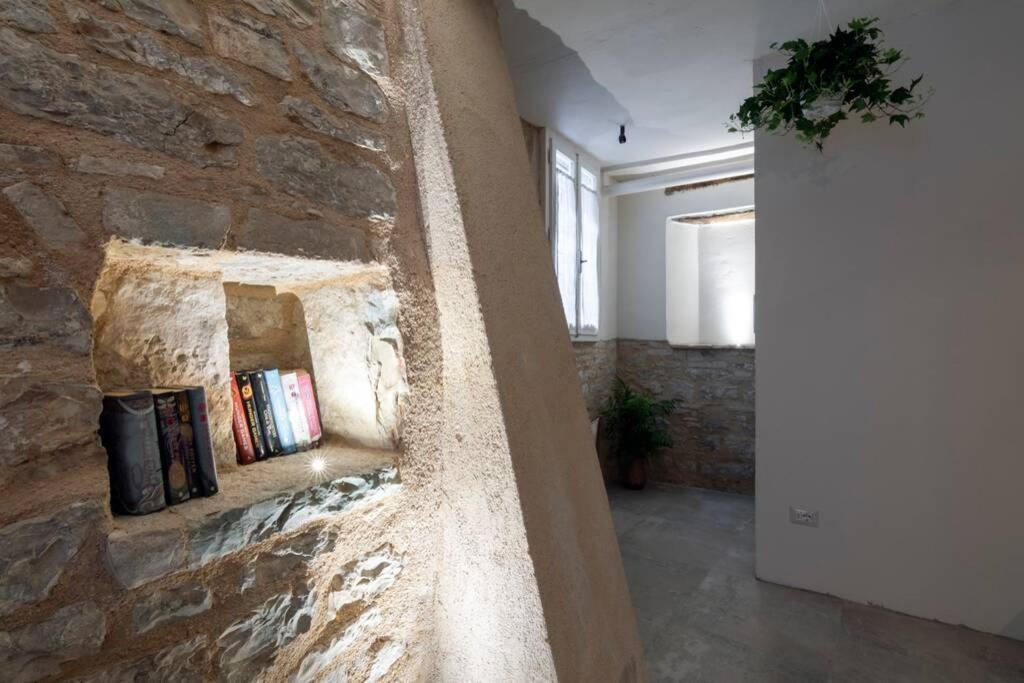 Cornelia Cavern Cosy Studio Apartment In Spello Kültér fotó