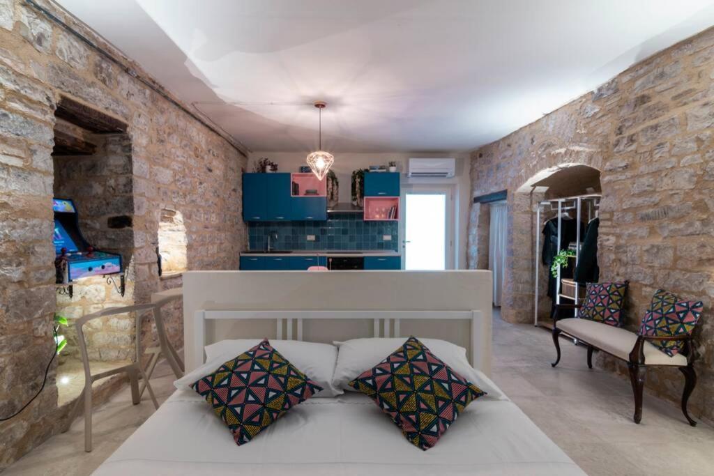 Cornelia Cavern Cosy Studio Apartment In Spello Kültér fotó